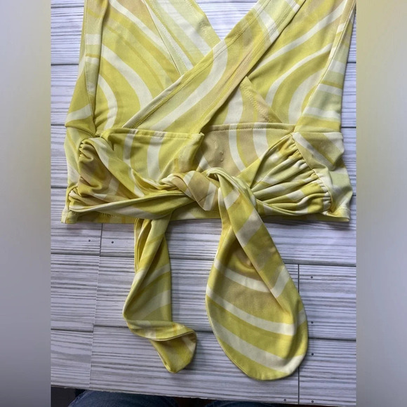 Urban Outfitters Phoenix Plunging Tie Back Tank Crop Top Neon yellow medium - Picture 6 of 7